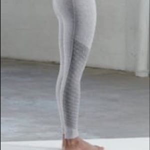 Fabletics size M leggings